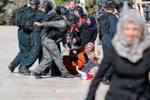 Au moins 65 Palestiniens blessés par les forces israéliennes à Jérusalem (vidéos)